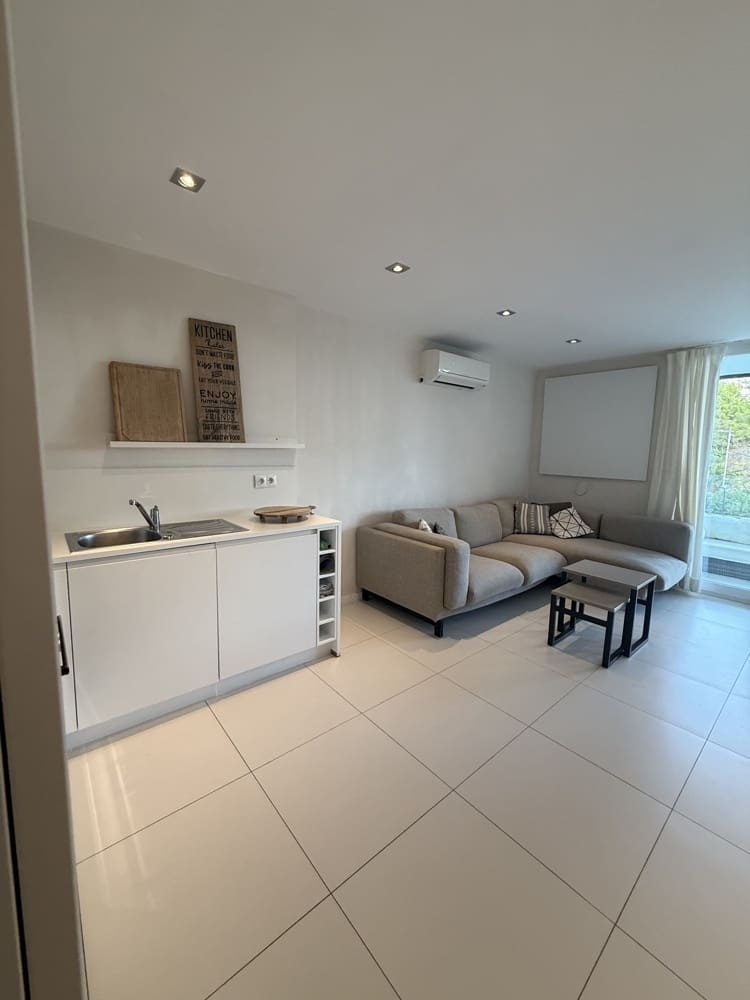 3 bedroom Flat for sale in Portals Nous with pool - € 749,000 (Ref: 9400218)