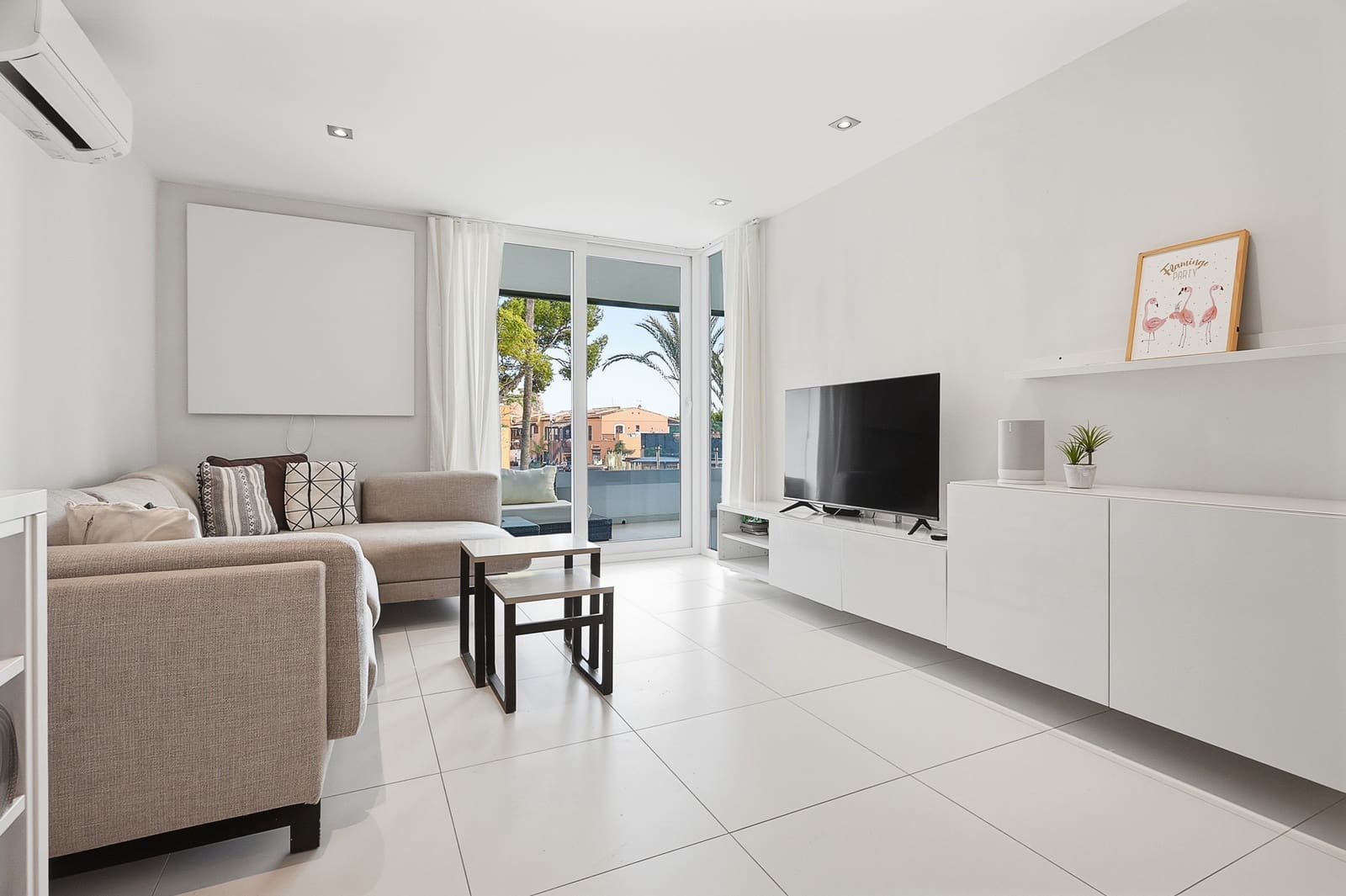 3 bedroom Flat for sale in Portals Nous with pool - € 749,000 (Ref: 9400218)