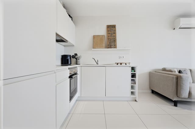 Piso de 3 habitaciones en Portals Nous, Calvià en venta con piscina - 749.000 € (Ref: 9400218)