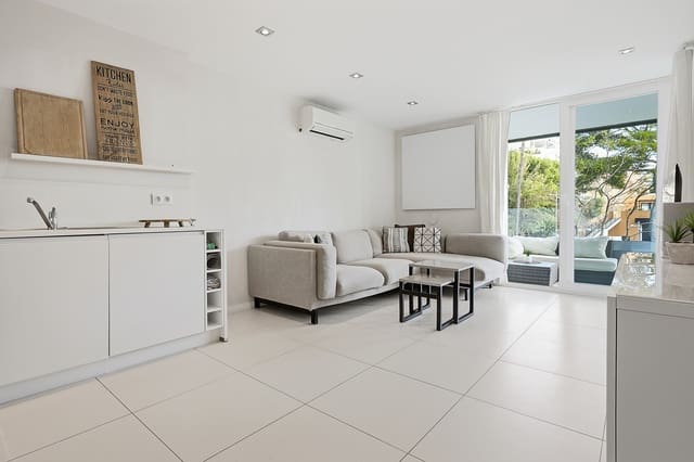 Piso de 3 habitaciones en Portals Nous, Calvià en venta con piscina - 749.000 € (Ref: 9400218)