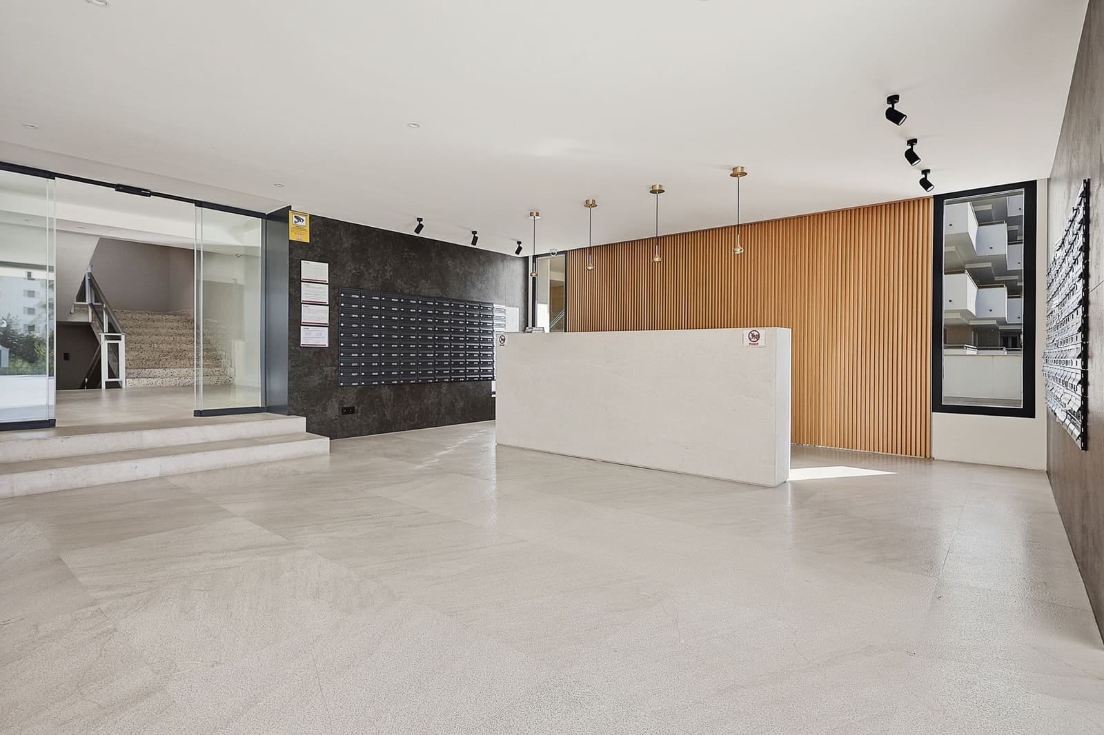 3 bedroom Flat for sale in Portals Nous with pool - € 749,000 (Ref: 9400218)