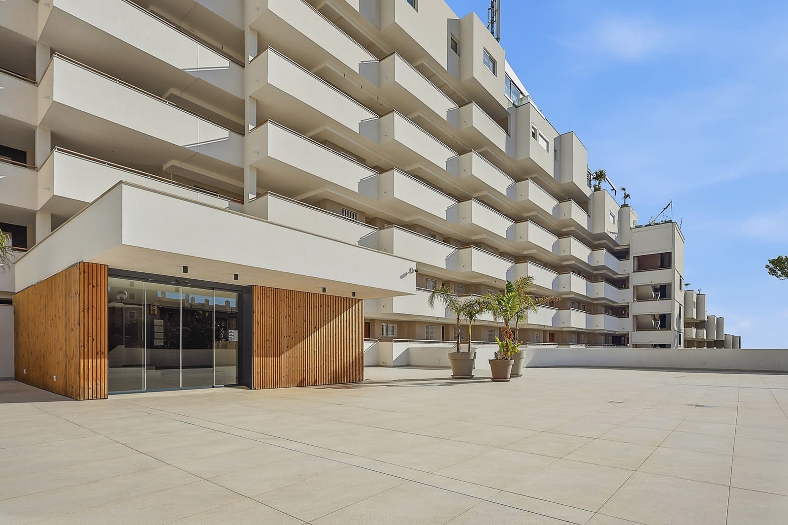 3 bedroom Flat for sale in Portals Nous with pool - € 749,000 (Ref: 9400218)