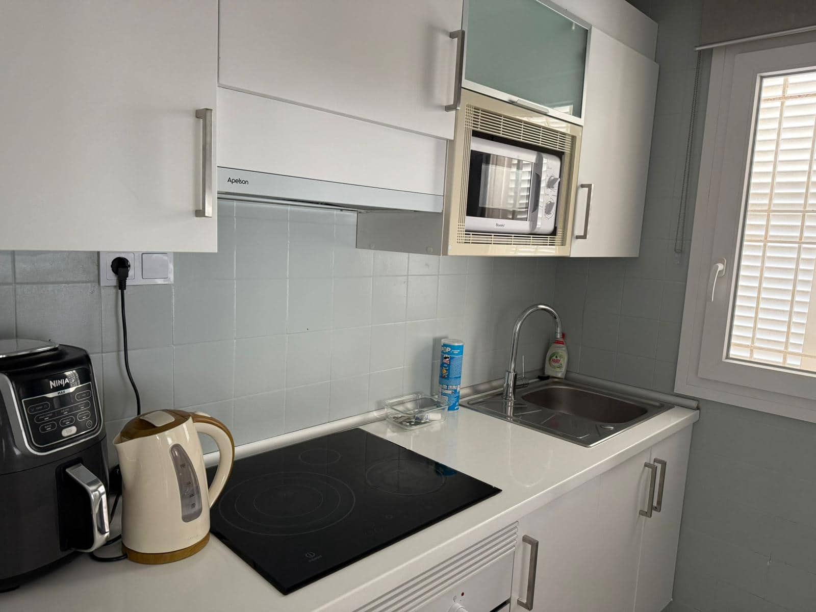 2 soveværelse Lejlighed til leje i Cala Vinyes / Cala Vinyas / Cala Vinas med swimmingpool garage - € 1.820 (Ref: 9400220)