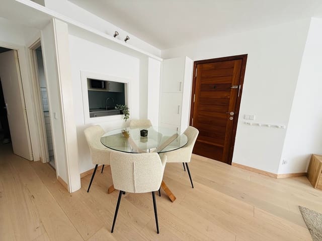 2 bedroom Flat for rent in Cala Vinyes / Cala Vinyas / Cala Viñas, Calvià with pool garage - € 1,820 (Ref: 9400220)