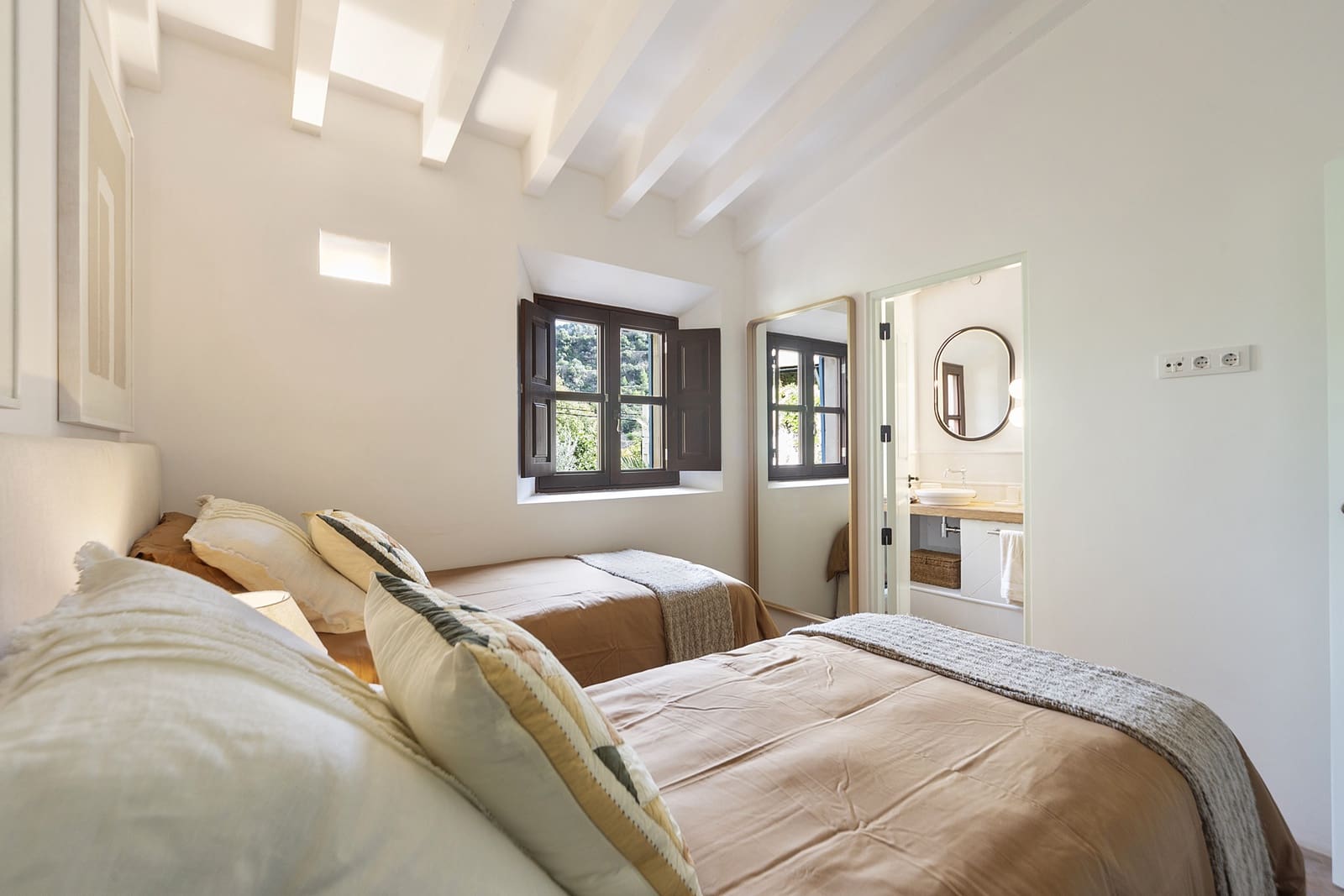 2 soveværelse Villa til salg i Deia med garage - € 900.000 (Ref: 9402696)