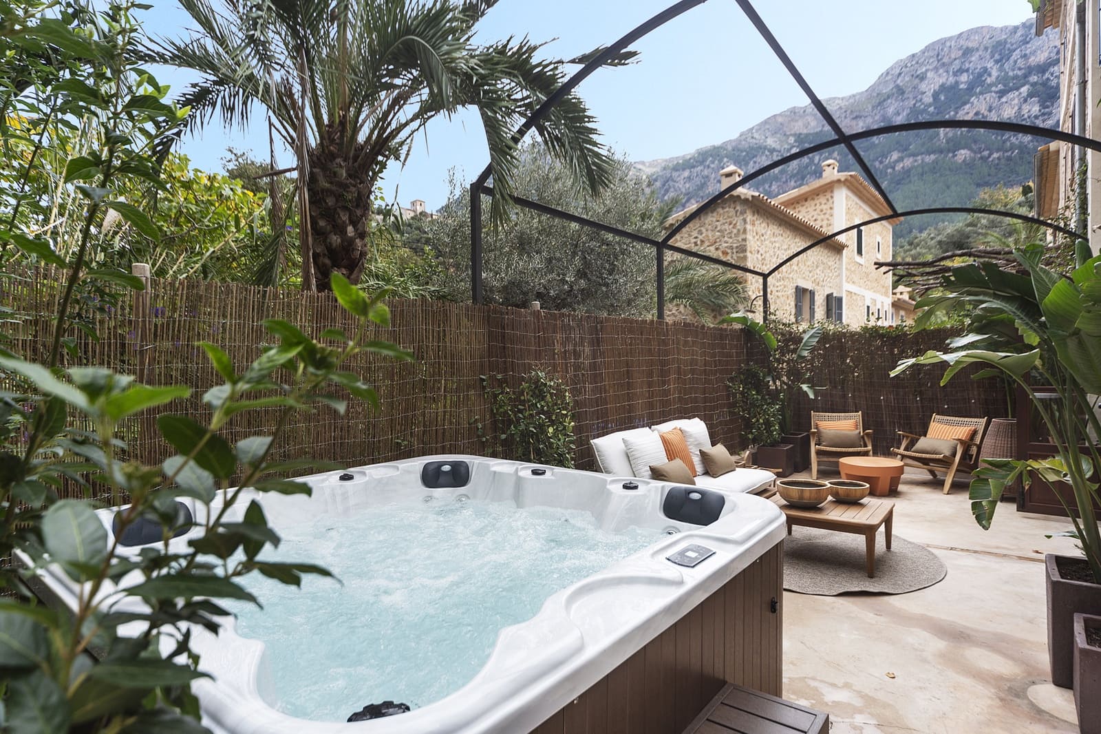 2 soveværelse Villa til salg i Deia med garage - € 900.000 (Ref: 9402696)