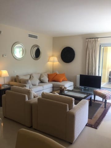 Ático de 3 habitaciones en Sol de Mallorca, Calvià en alquiler con piscina garaje - 3.200 € (Ref: 9450400)