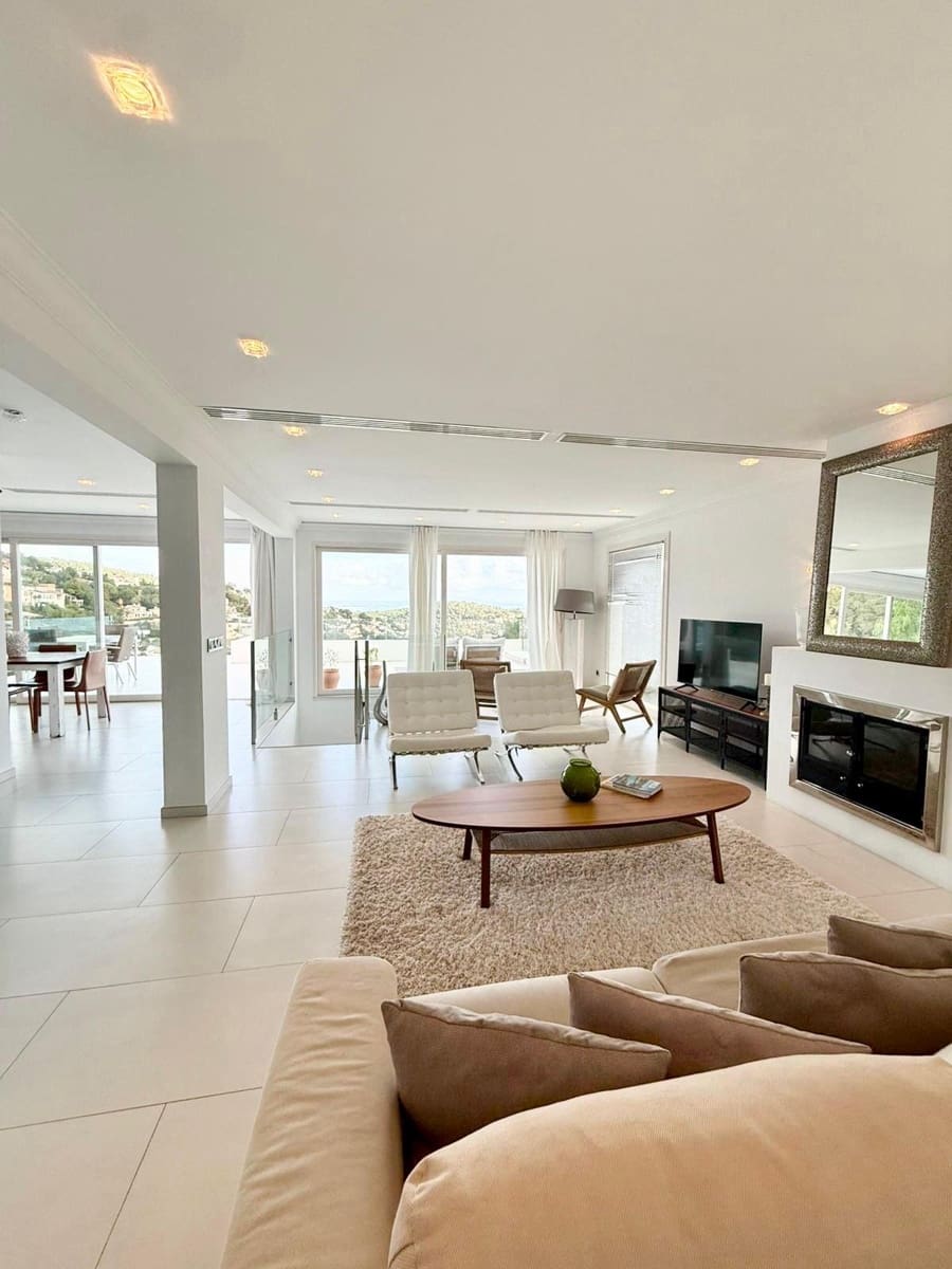 4 bedroom Villa for rent in Costa d'en Blanes with pool garage - € 9,700 (Ref: 9506347)