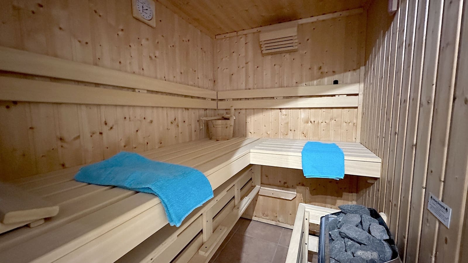 Chalet de 4 habitaciones en Costa de la Calma en venta con piscina garaje - 1.980.000 € (Ref: 9630617)