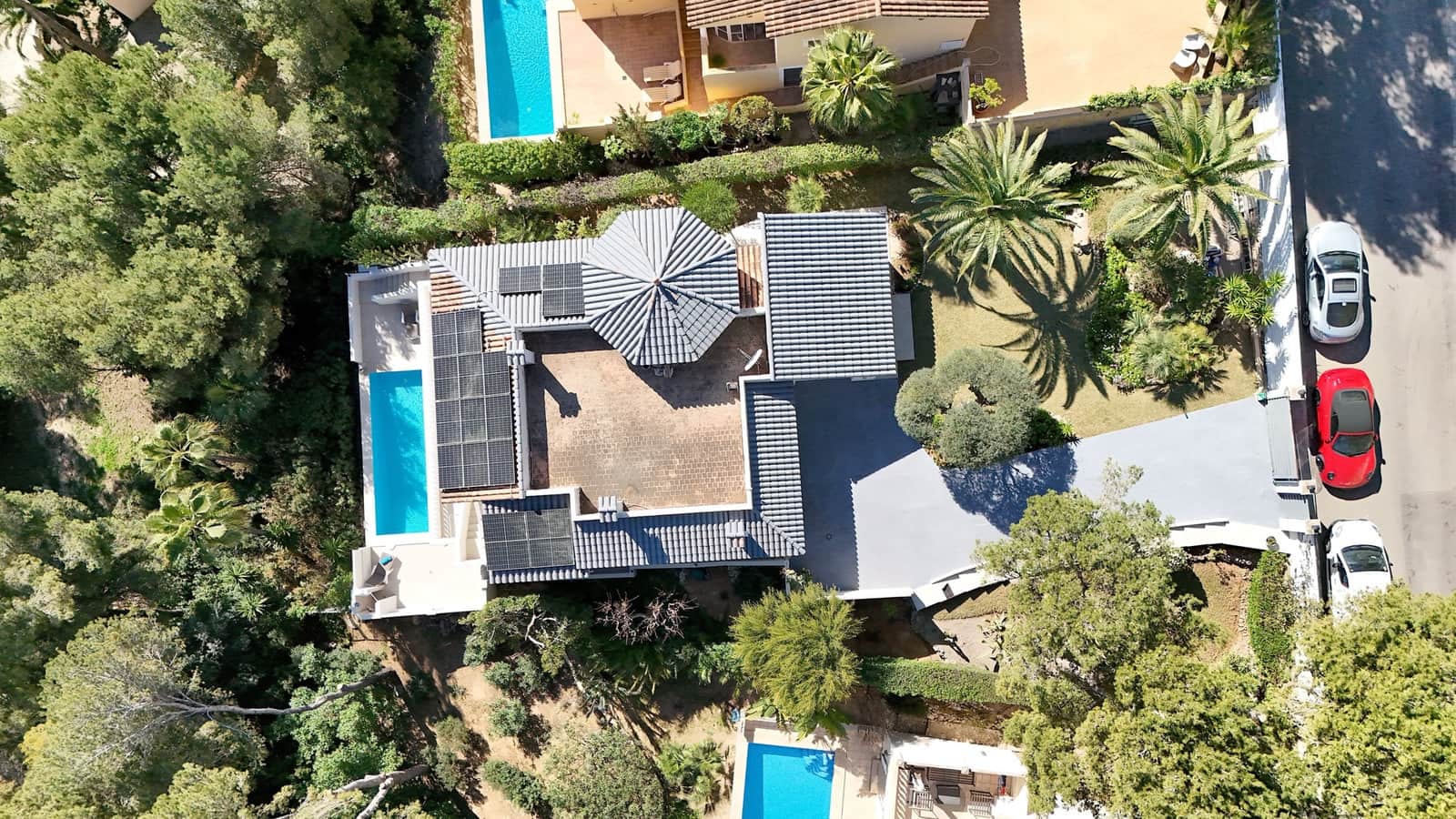 Chalet de 4 habitaciones en Costa de la Calma en venta con piscina garaje - 1.980.000 € (Ref: 9630617)