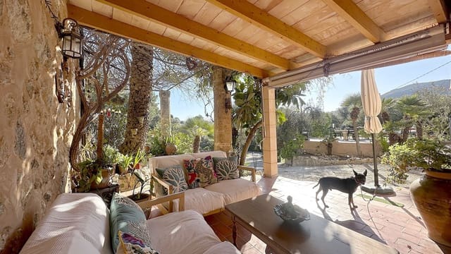 3 bedroom Finca/Country House for sale in Andratx with garage - € 1,325,000 (Ref: 9646304)
