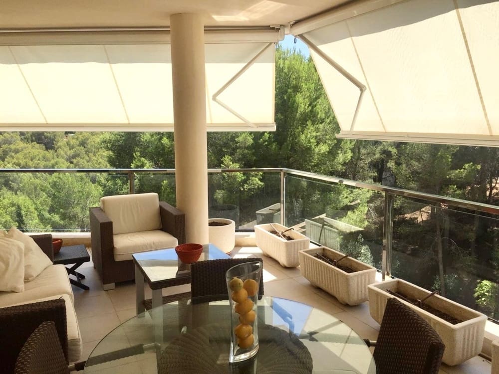 3 makuuhuone Kattohuoneisto vuokrattavana paikassa Sol de Mallorca mukana uima-altaan 
autotalli - 3 200 € (Ref: 9816652)