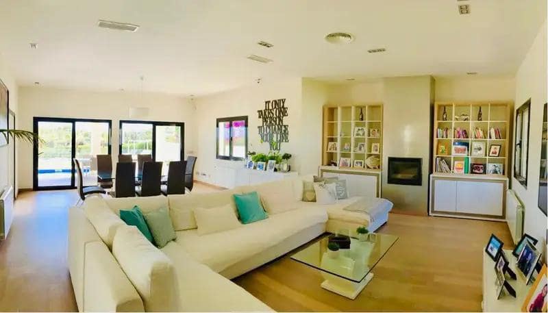 5 bedroom Villa for rent in Cala Vinyes / Cala Vinyas / Cala Vinas with pool garage - € 12,000 (Ref: 9863590)