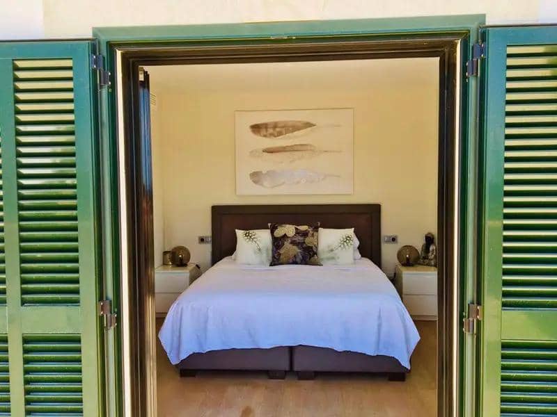 5 bedroom Villa for rent in Cala Vinyes / Cala Vinyas / Cala Vinas with pool garage - € 12,000 (Ref: 9863590)