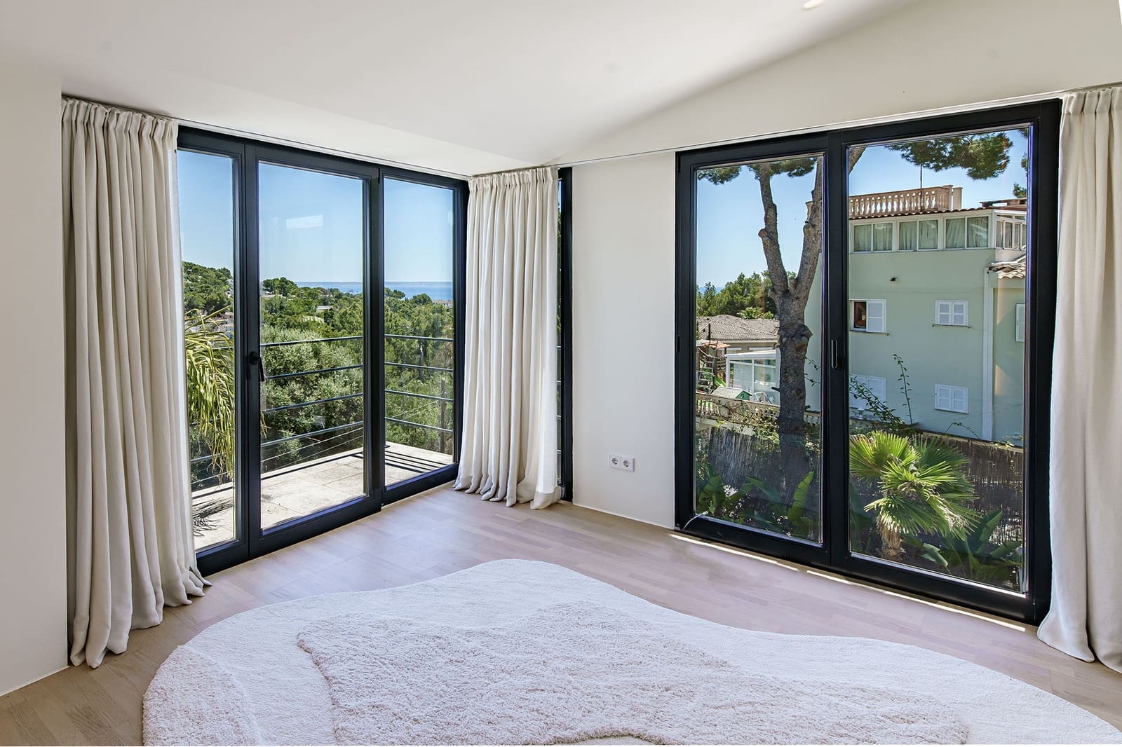 4 bedroom Villa for sale in Costa d'en Blanes with pool garage - € 3,900,000 (Ref: 9867898)