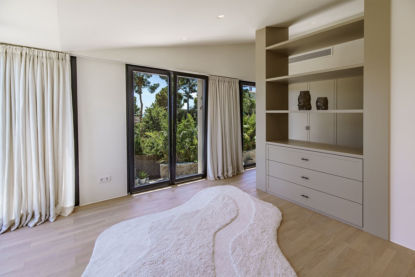 4 bedroom Villa for sale in Costa d'en Blanes with pool garage - € 3,900,000 (Ref: 9867898)