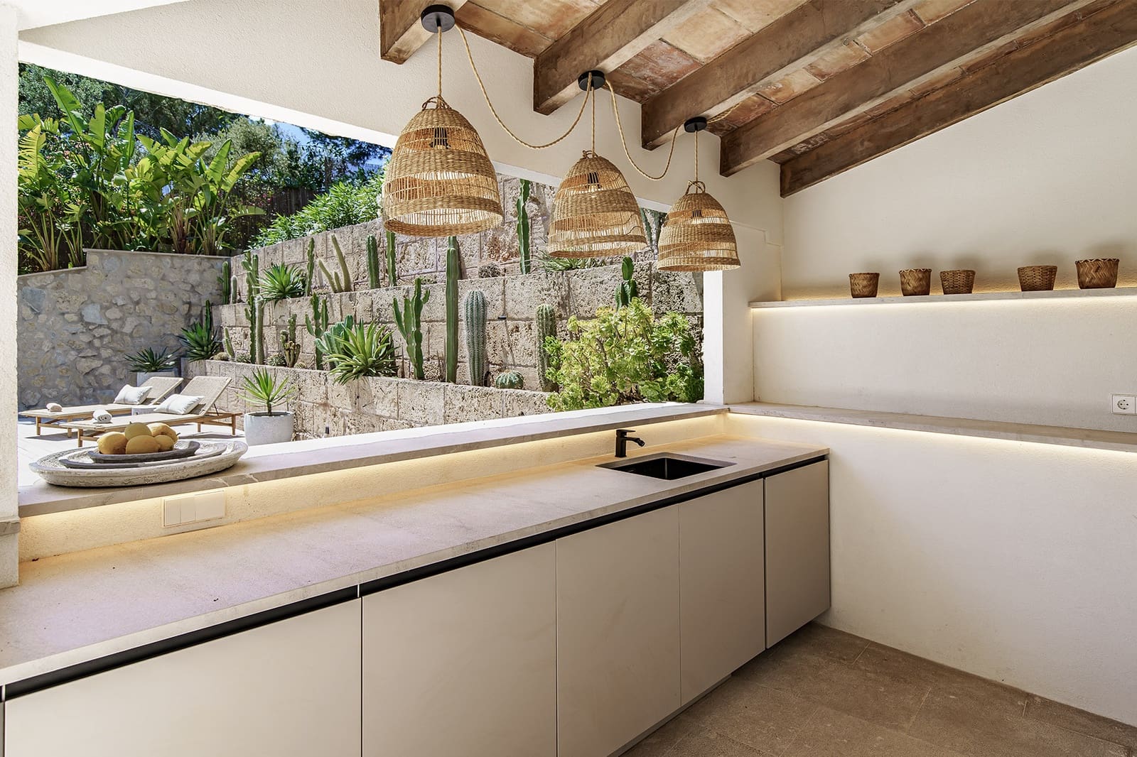4 bedroom Villa for sale in Costa d'en Blanes with pool garage - € 3,900,000 (Ref: 9867898)