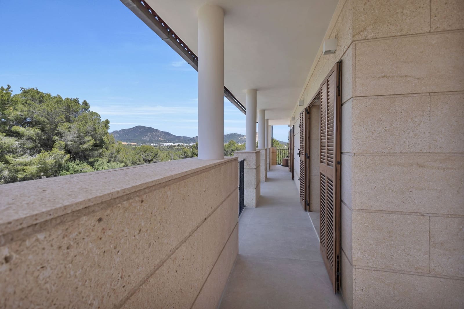 6 bedroom Villa for rent in Costa de la Calma with pool garage - € 37,800 (Ref: 9867899)