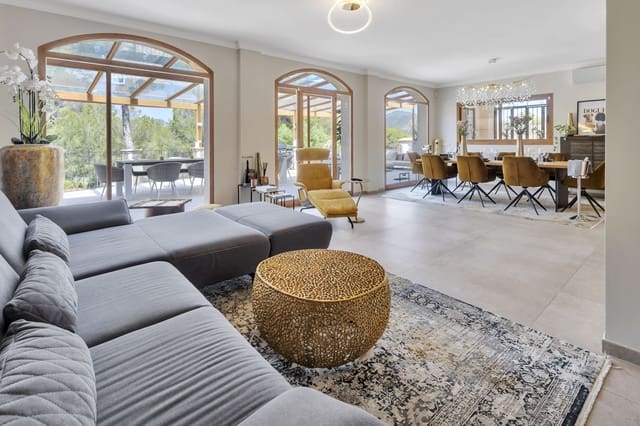 6 camera da letto Villa da affittare in Costa de la Calma, Calvià con piscina garage - 37.800 € (Rif: 9867899)