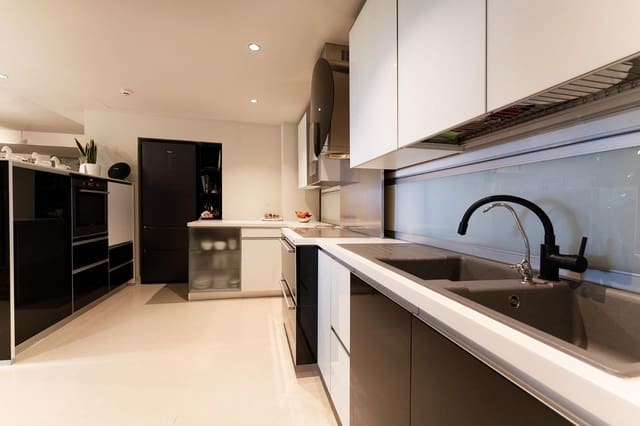 3 slaapkamer Flat te koop in Sol de Mallorca, Calvià met zwembad garage - € 1.100.000 (Ref: 9914886)