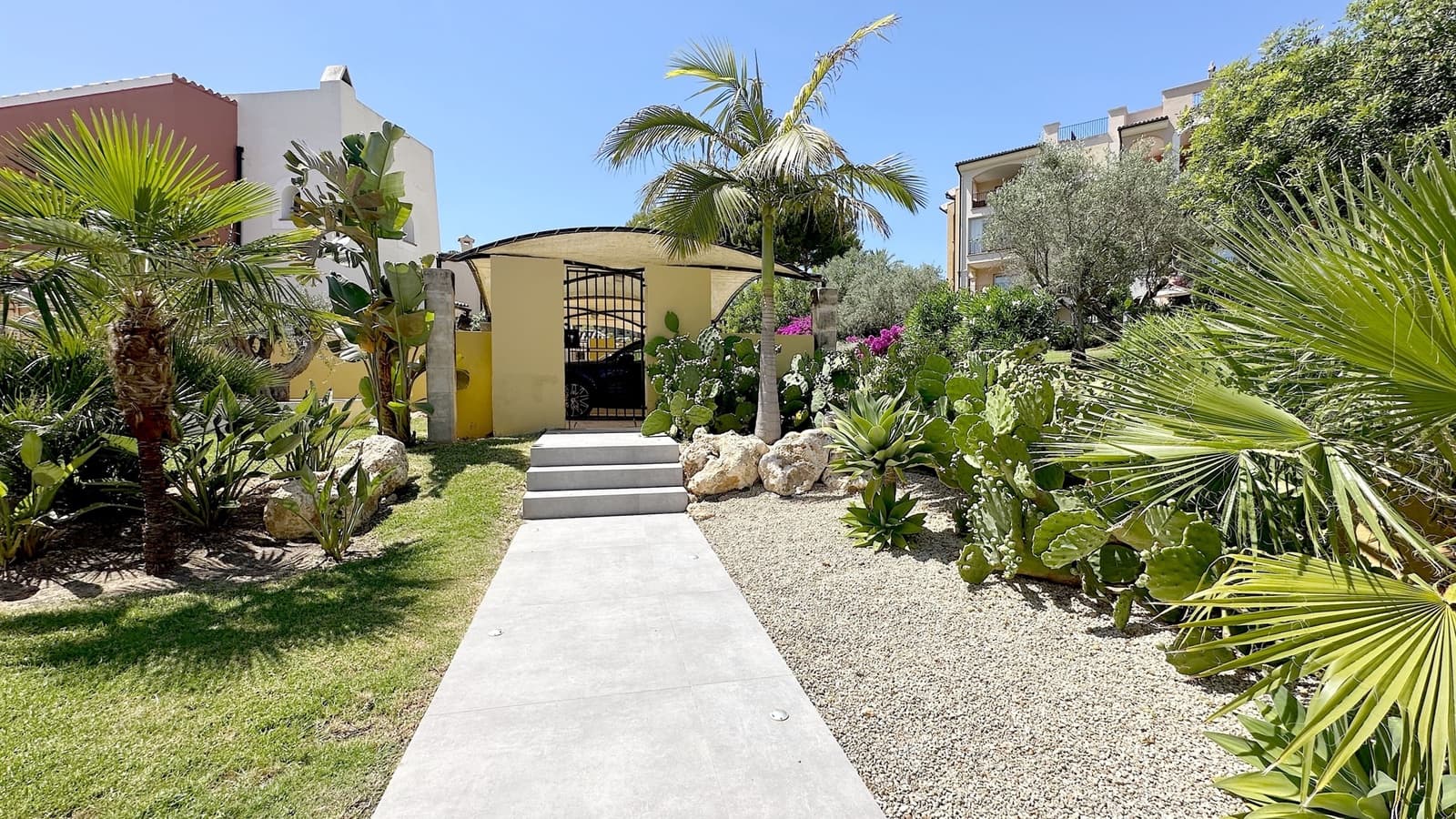 3 sovrum Hus att hyra i El Toro / Port Adriano med pool garage - 4 500 € (Ref: 9915046)