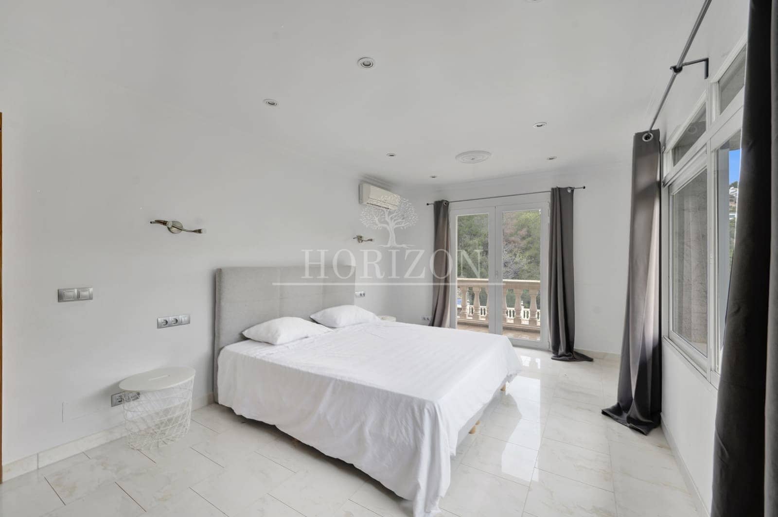5 makuuhuone Huvila vuokrattavana paikassa Costa d'en Blanes mukana uima-altaan 
autotalli - 8 000 € (Ref: 9935162)