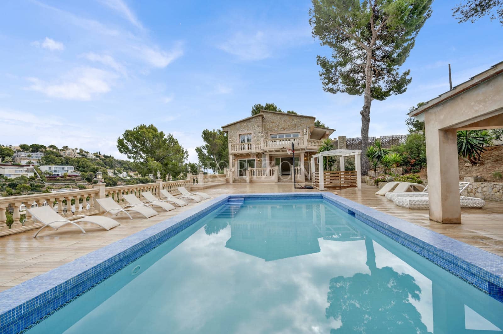 5 makuuhuone Huvila vuokrattavana paikassa Costa d'en Blanes mukana uima-altaan 
autotalli - 8 000 € (Ref: 9935162)
