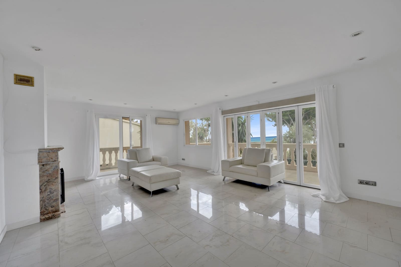 5 makuuhuone Huvila vuokrattavana paikassa Costa d'en Blanes mukana uima-altaan 
autotalli - 8 000 € (Ref: 9935162)