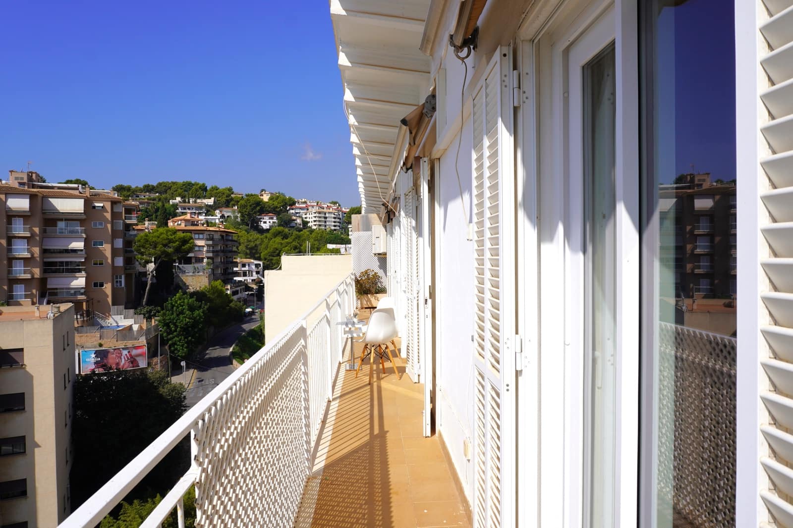 2 soverom Strandleiligheter til salgs i Palma de Mallorca med svømmebasseng garasje - € 595 000 (Ref: 8524788)