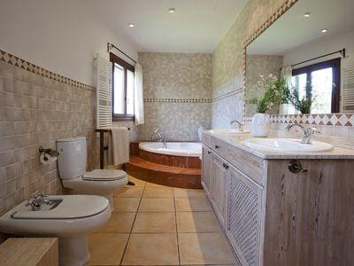 4 soveværelse Villa til leje i Bunyola med swimmingpool garage - € 3.800 (Ref: 8647345)