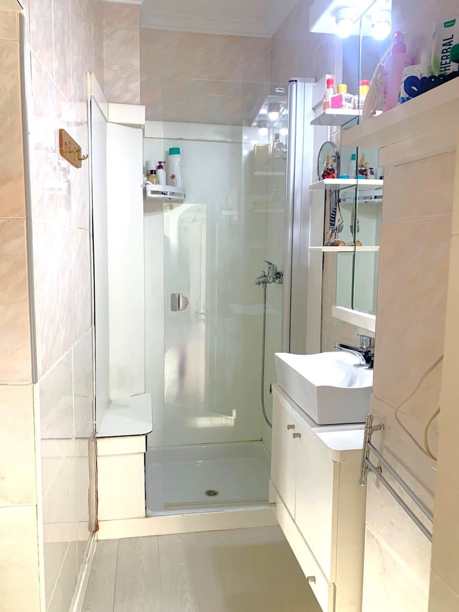 Penthouse for sale in Palma de Mallorca - € 349,000 (Ref: 8829491)