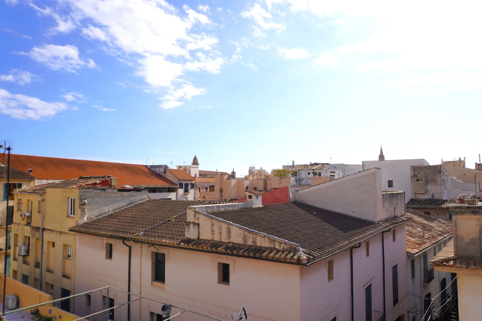 Penthouse for sale in Palma de Mallorca - € 349,000 (Ref: 8829491)