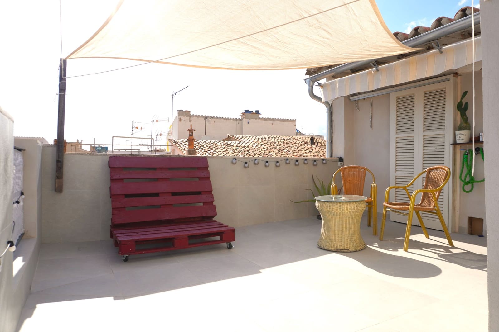 Penthouse for sale in Palma de Mallorca - € 349,000 (Ref: 8829491)
