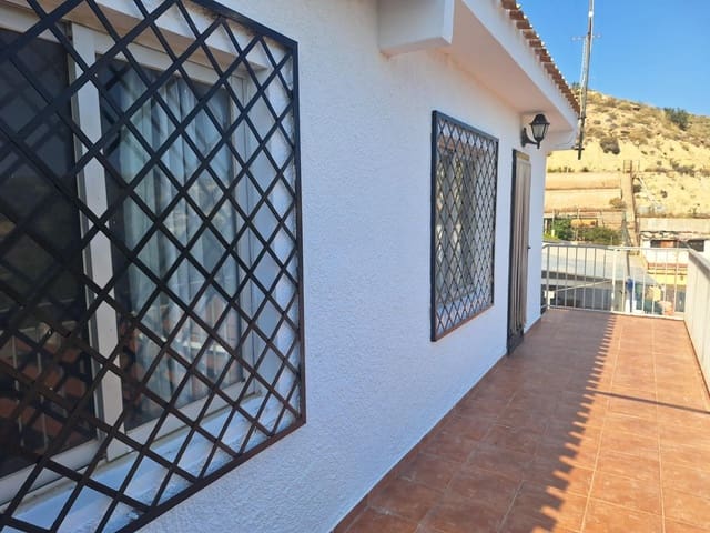 4 Zimmer Villa zu verkaufen in El Campello - 275.000 € (Ref: 10062525)