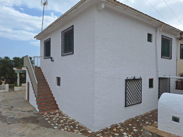 4 slaapkamer Villa te koop in El Campello - € 275.000 (Ref: 10062525)