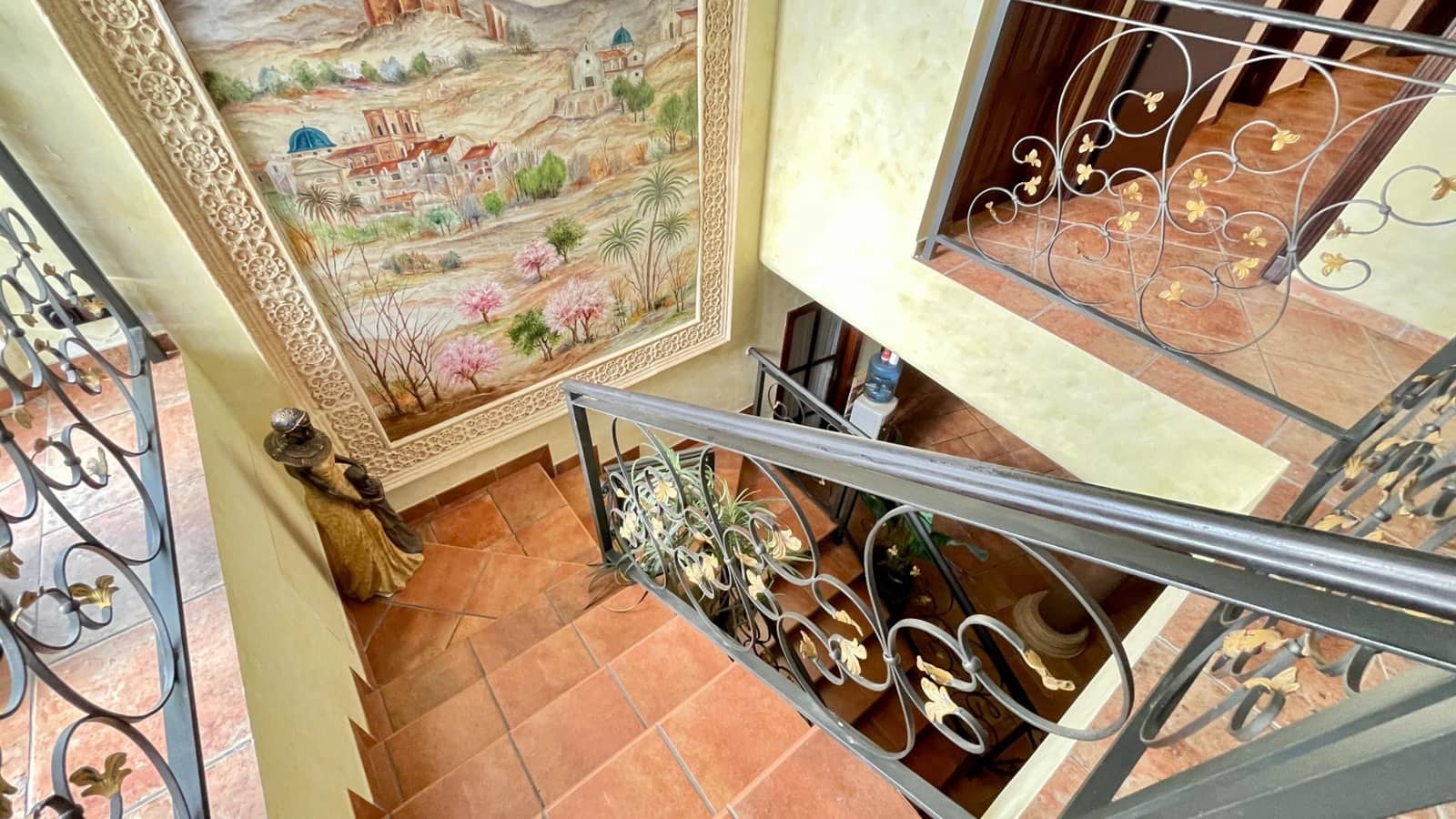 7 sypialnia Willa na sprzedaż w Sax z basenem garażem - 449 000 € (Ref: 10062526)