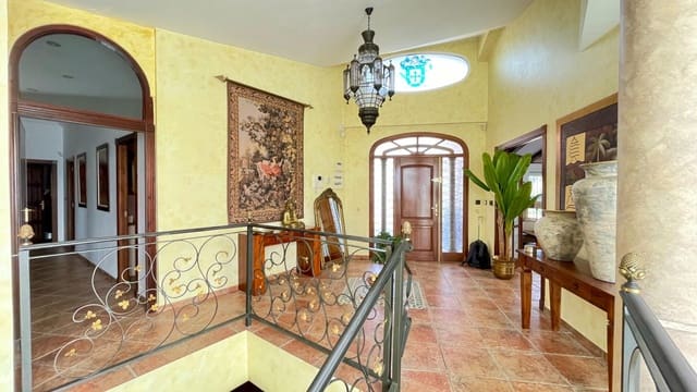 7 sypialnia Willa na sprzedaż w Sax z basenem garażem - 449 000 € (Ref: 10062526)