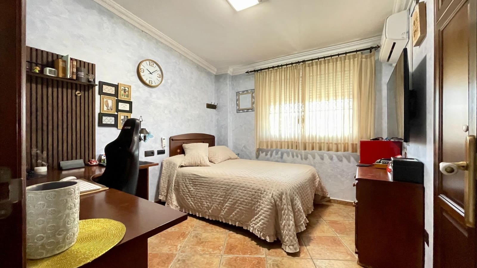 7 sypialnia Willa na sprzedaż w Sax z basenem garażem - 449 000 € (Ref: 10062526)