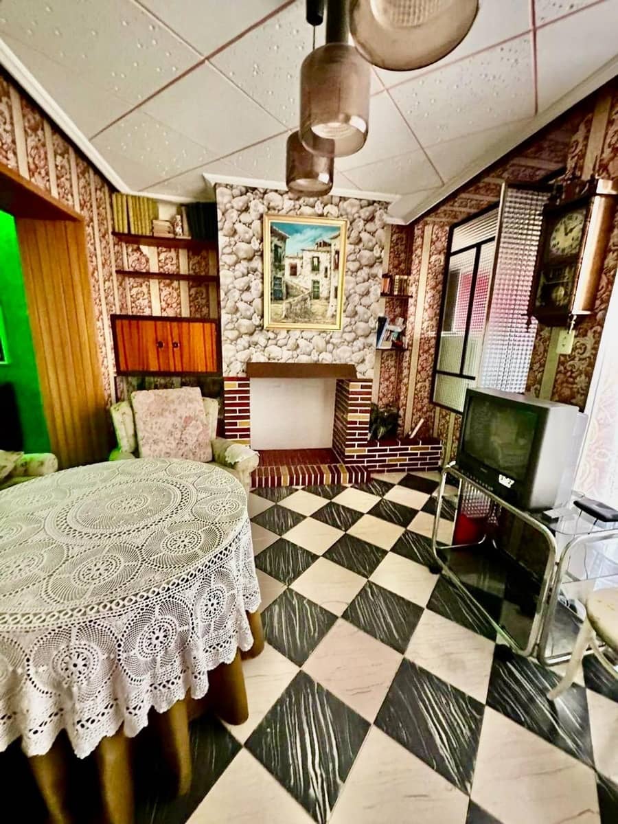 6 chambre Maison de Ville à vendre à Elda - 250 000 € (Ref: 10062531)