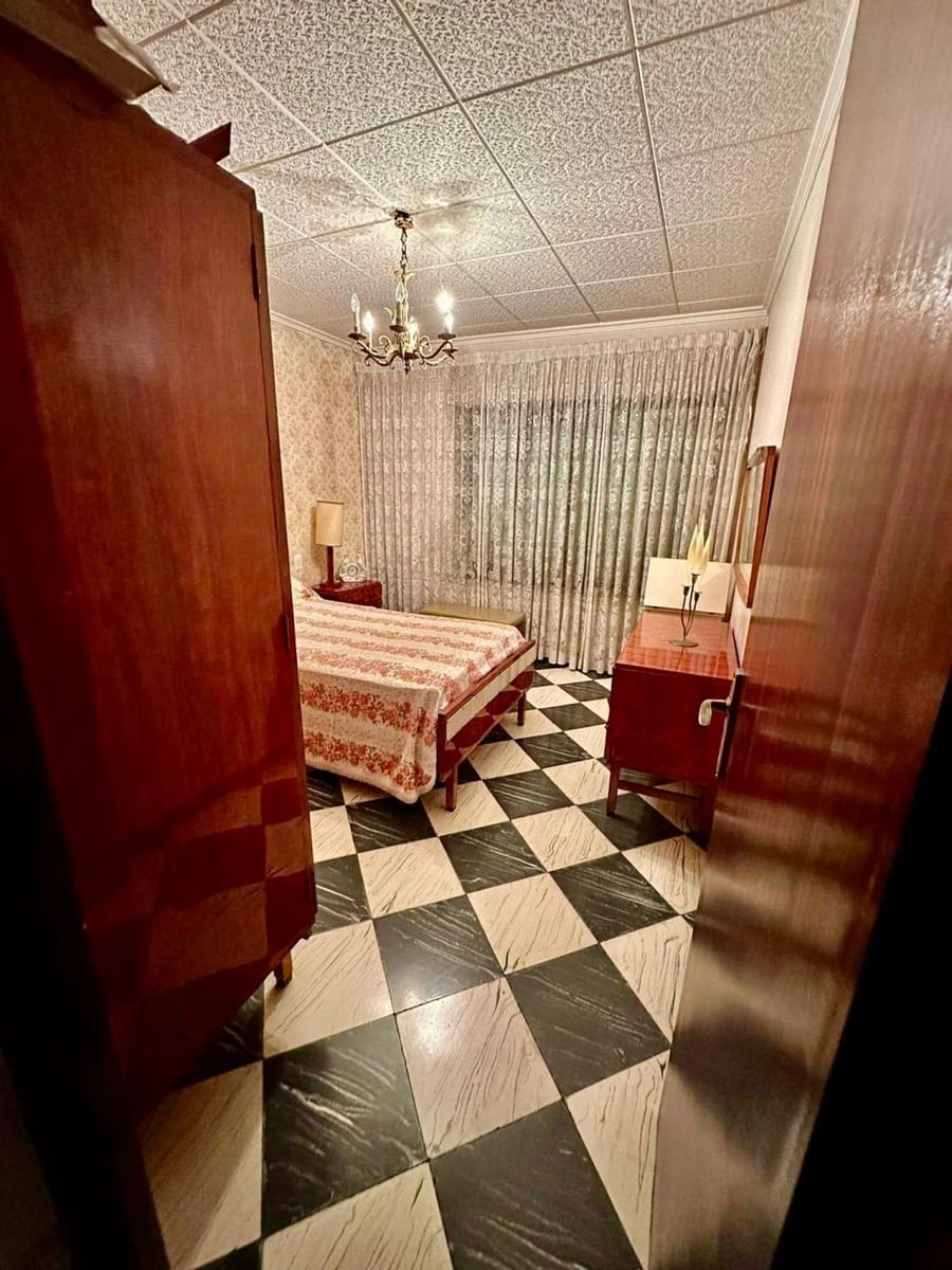 6 chambre Maison de Ville à vendre à Elda - 250 000 € (Ref: 10062531)
