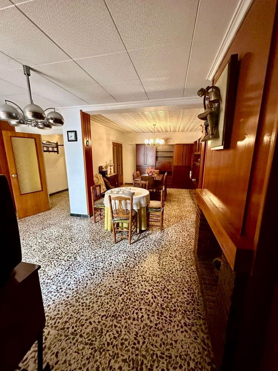 6 chambre Maison de Ville à vendre à Elda - 250 000 € (Ref: 10062531)