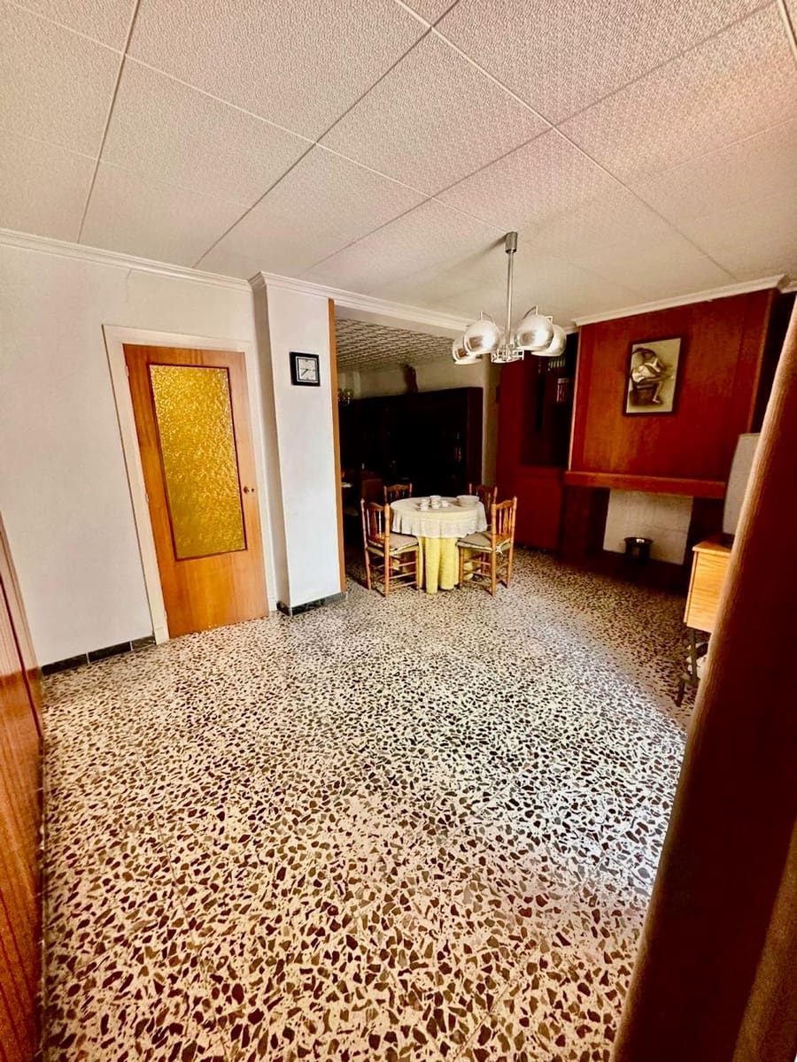 6 chambre Maison de Ville à vendre à Elda - 250 000 € (Ref: 10062531)