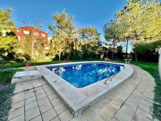 3 soverom Villa til salgs i Muchamiel / Mutxamel med svømmebasseng garasje - € 635 000 (Ref: 10062532)