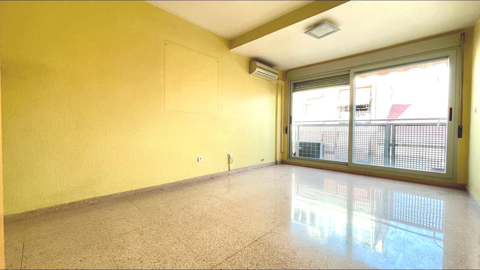 3 Zimmer Wohnung zu verkaufen in Alicante / Alacant Stadt - 208.000 € (Ref: 10062533)