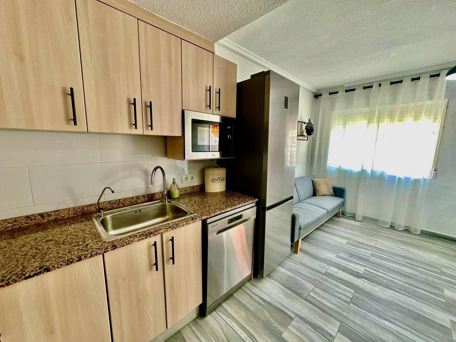 Bungalow de 2 habitaciones en Santa Pola en venta - 289.000 € (Ref: 10062535)