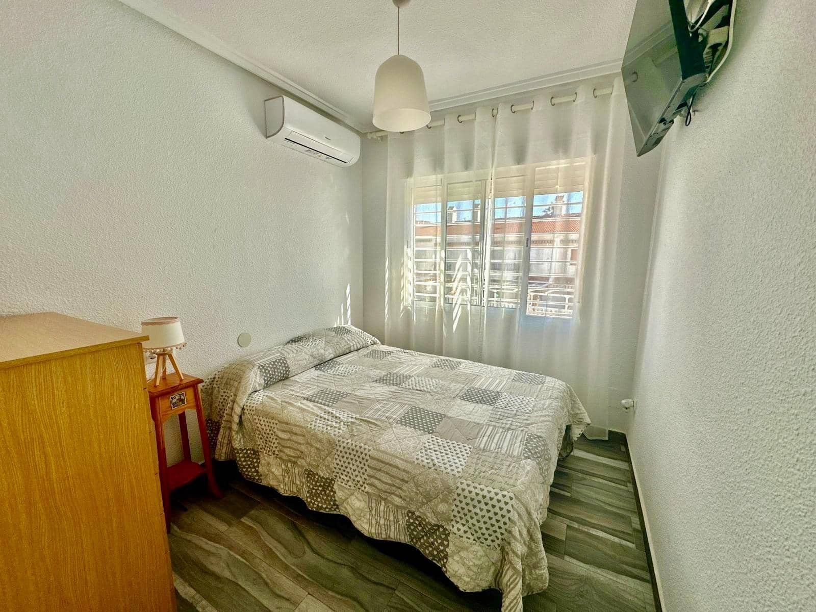 Bungalow de 2 habitaciones en Santa Pola en venta - 289.000 € (Ref: 10062535)