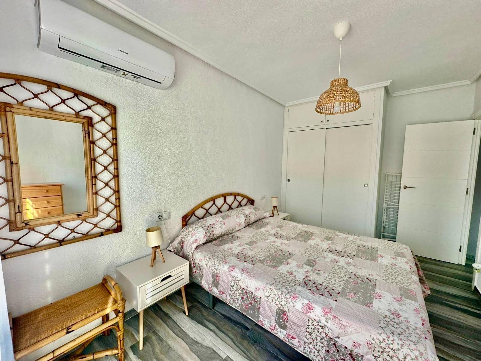 Bungalow de 2 habitaciones en Santa Pola en venta - 289.000 € (Ref: 10062535)