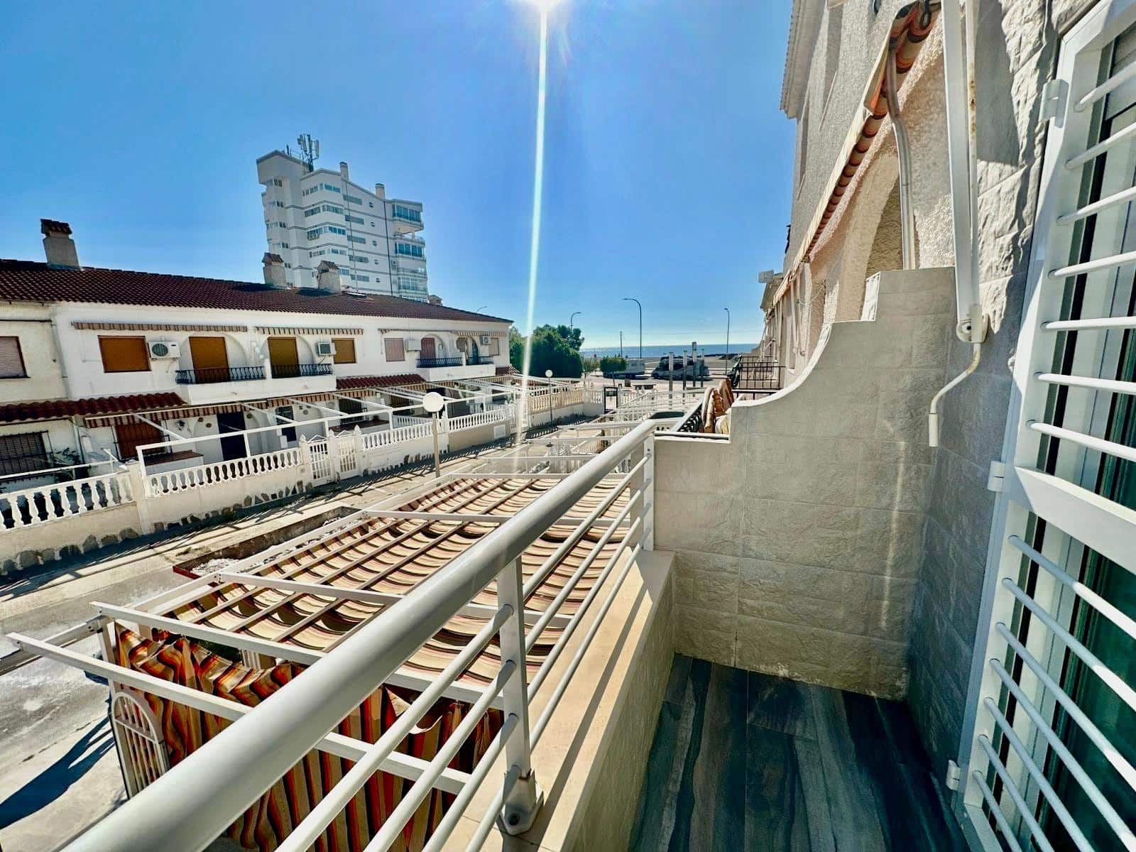 Bungalow de 2 habitaciones en Santa Pola en venta - 289.000 € (Ref: 10062535)