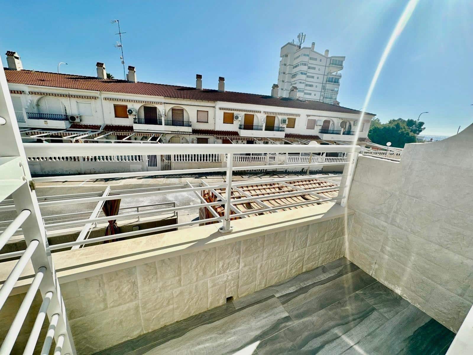 Bungalow de 2 habitaciones en Santa Pola en venta - 289.000 € (Ref: 10062535)