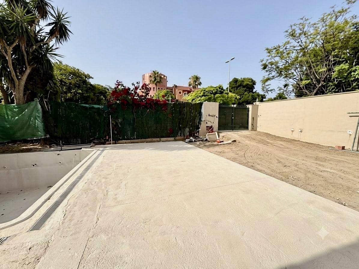 3 Zimmer Villa zu verkaufen in Alicante / Alacant Stadt mit Pool Garage - 760.000 € (Ref: 10062539)
